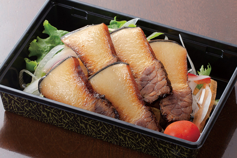 自家製 鯨のベーコン